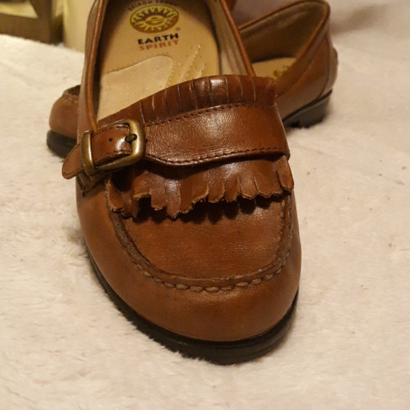 Earth Spirit shoes - Picture 3 of 3